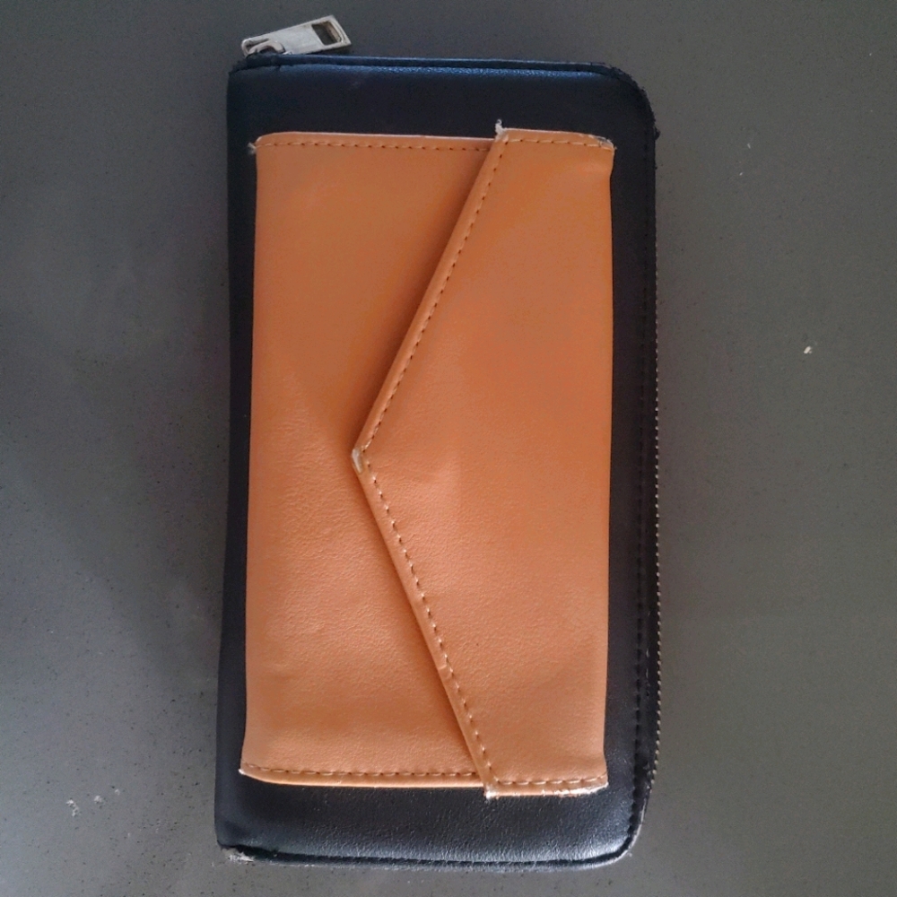 Black and brown wallet